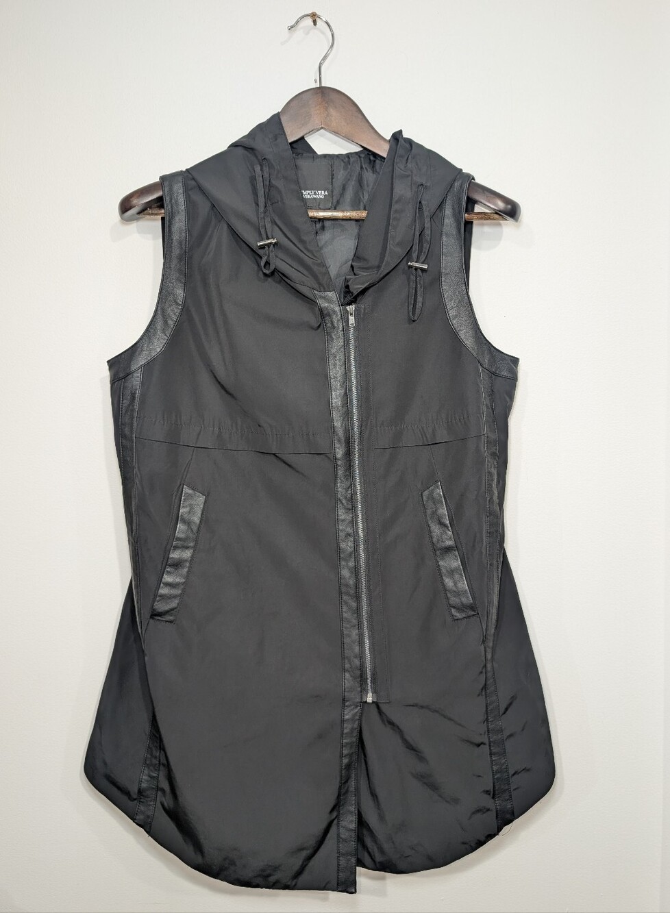 Simply Vera Vera Wang Black Hooded Sleeveless Asymmetrical Zip Vest Women's MD
